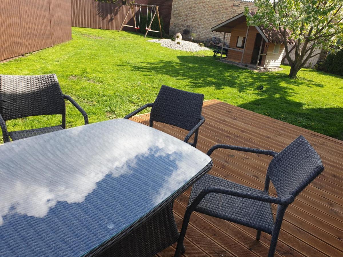 Sveciu Namai Kamile Villa Šiauliai Exteriör bild