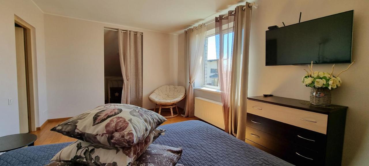 Sveciu Namai Kamile Villa Šiauliai Exteriör bild