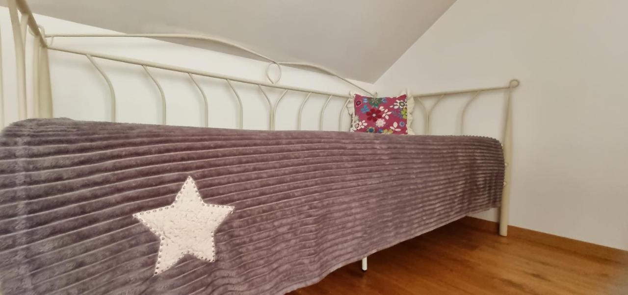 Sveciu Namai Kamile Villa Šiauliai Exteriör bild