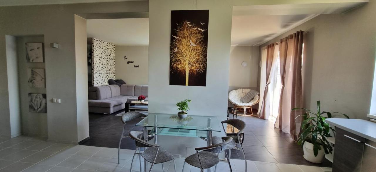 Sveciu Namai Kamile Villa Šiauliai Exteriör bild